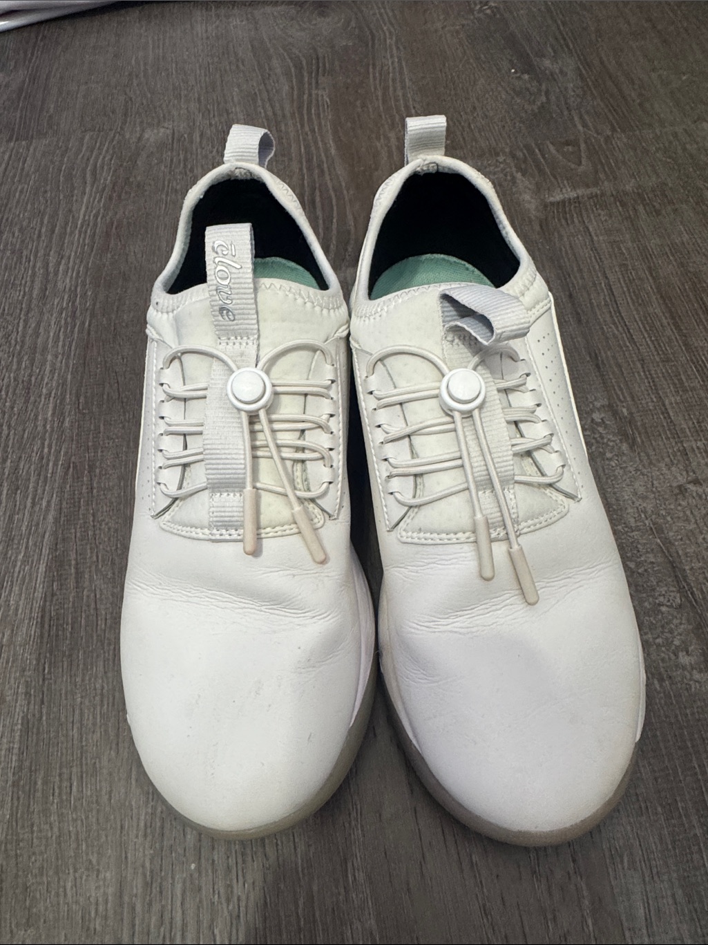 Clove Unisex Healthcare Sneakers